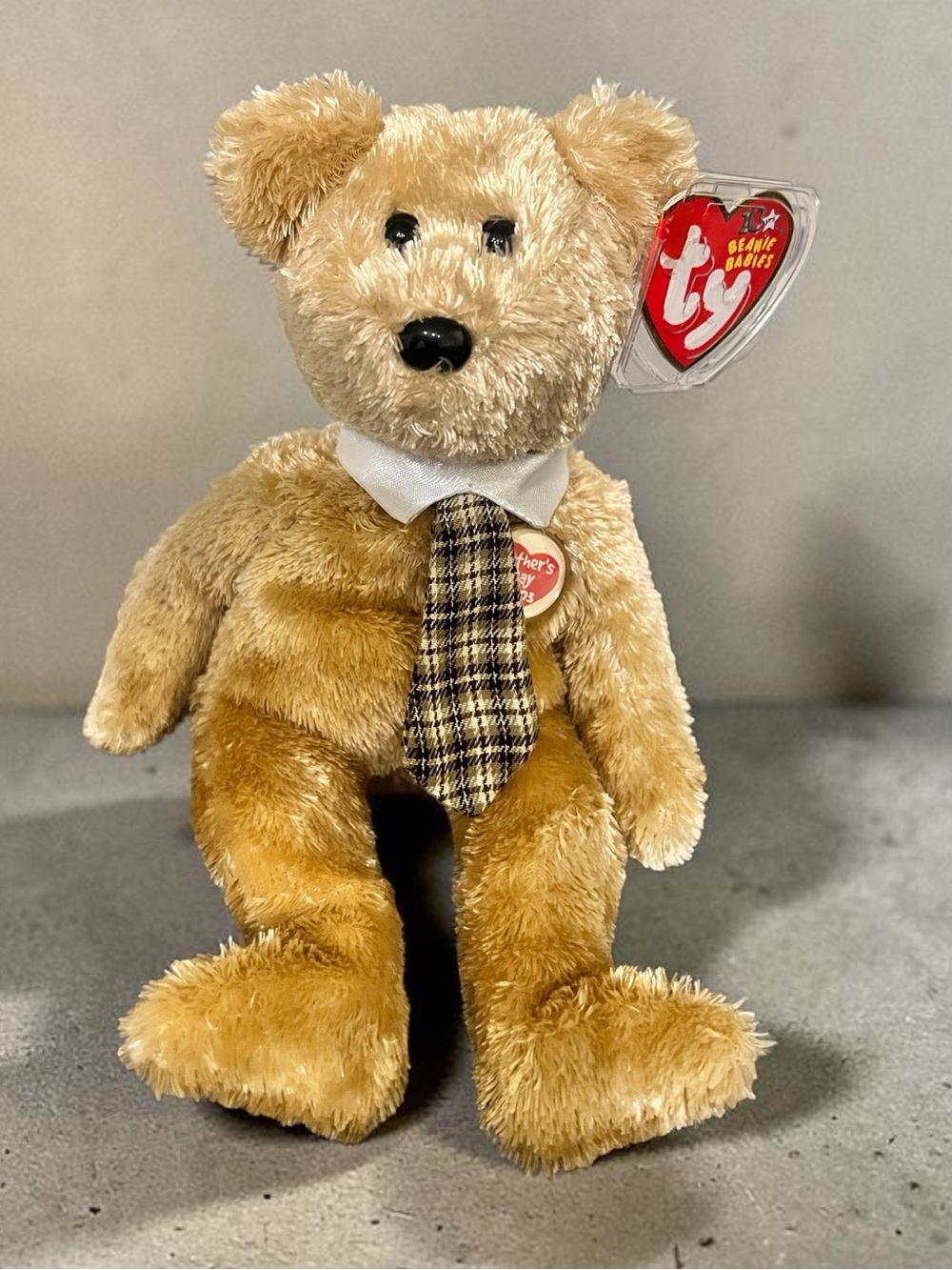Ty Beanie Baby Dad-e-2003 Fathers Day Bear with Tie